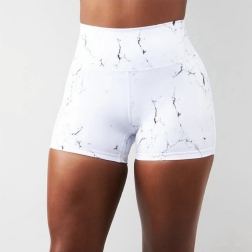 Buffbunny Onyx Shorts - White Marble